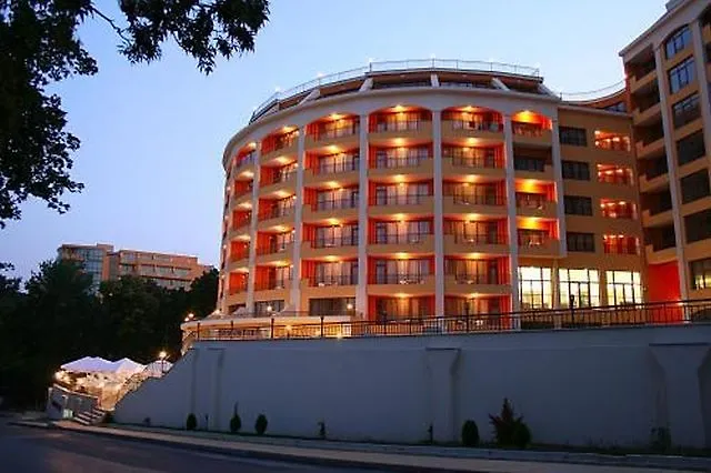 Hotel Central ゴールデンサンド 4*,